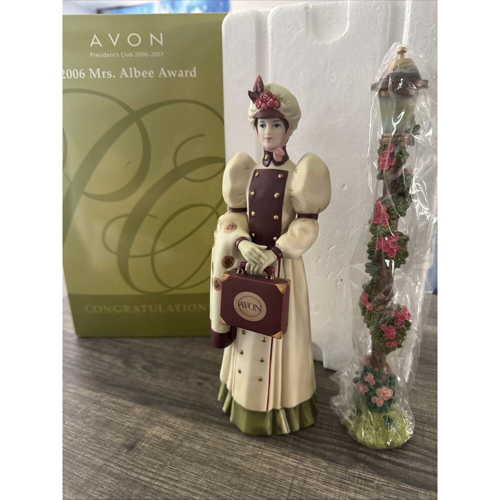 Avon President's Club 2006 Mrs. PFE Albee Award Doll Figurine *In Original Box*